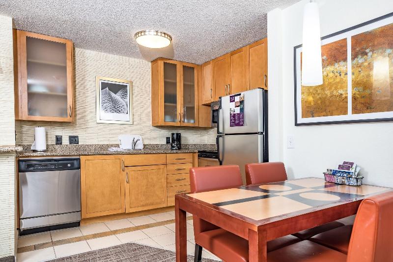 带大床的套房, Residence Inn Florence