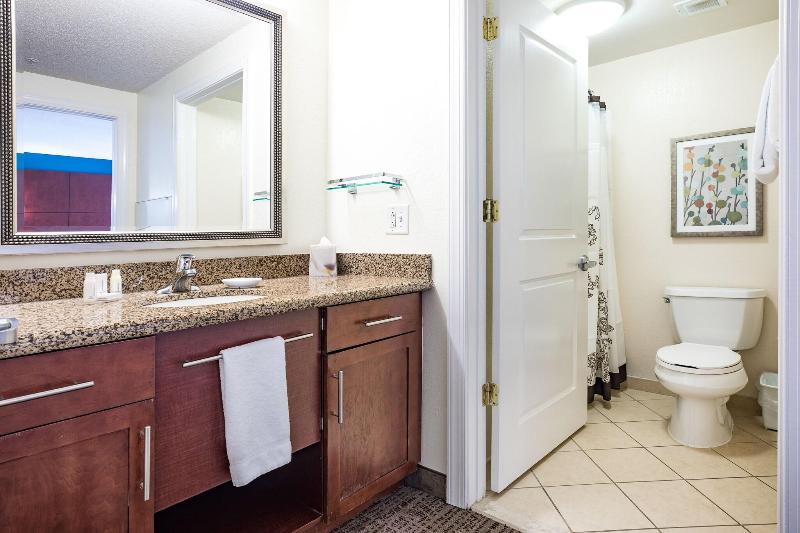 带大床的标准工作室, Residence Inn Florence