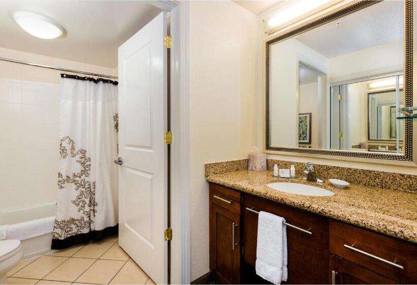 מיטת קינג בסוויטה, Residence Inn Florence