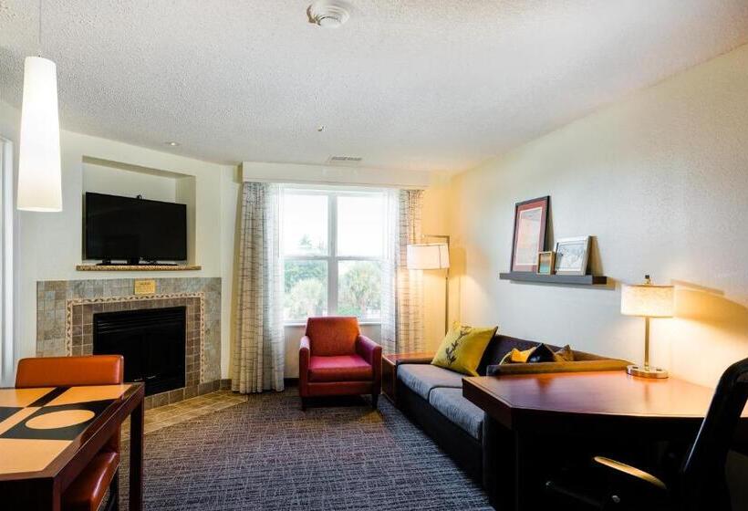 מיטת קינג בסוויטה, Residence Inn Florence