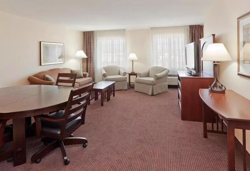キングサイズベッドのスイートルーム, Staybridge Suites Rocklin   Roseville Area, An Ihg