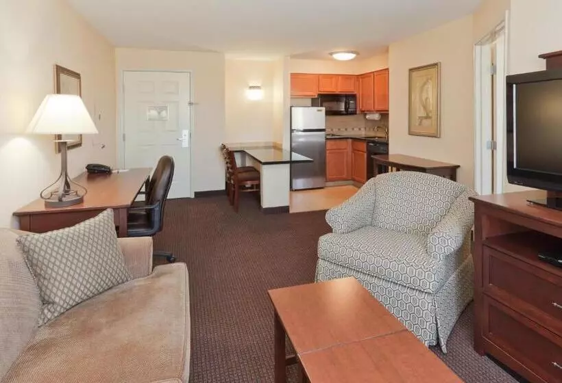 キングサイズベッドのスイートルーム, Staybridge Suites Rocklin   Roseville Area, An Ihg