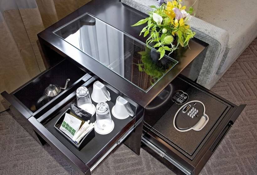 Номер Deluxe, The Royal Park Hotel Kyoto Sanjo