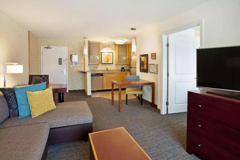 キングサイズベッドのスイートルーム, Residence Inn By Marriott Portland Airport At Cascade Station