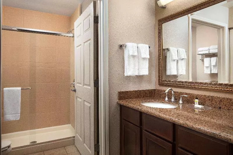 スタンダードスタジオ, Staybridge Suites West Fort Worth, An Ihg