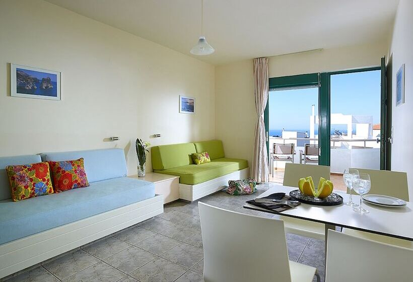 Апартаменты 1 Спальня Вид на Море, Bella Vista Hotel By Checkin