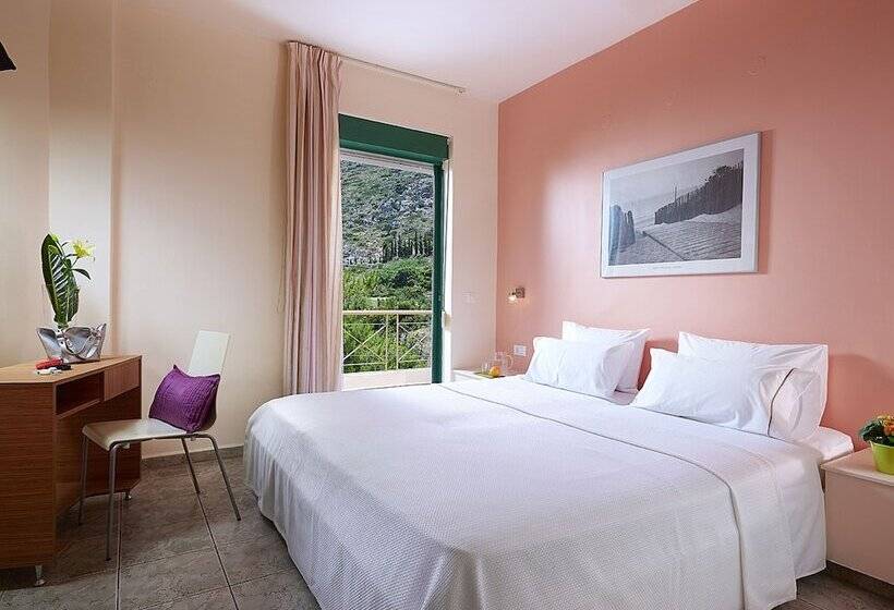 Апартаменты 1 Спальня Вид на Море, Bella Vista Hotel By Checkin