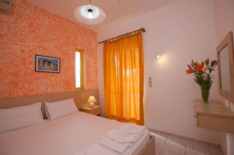 带1个卧室的公寓, Cosmi Apts Gouves By Estia