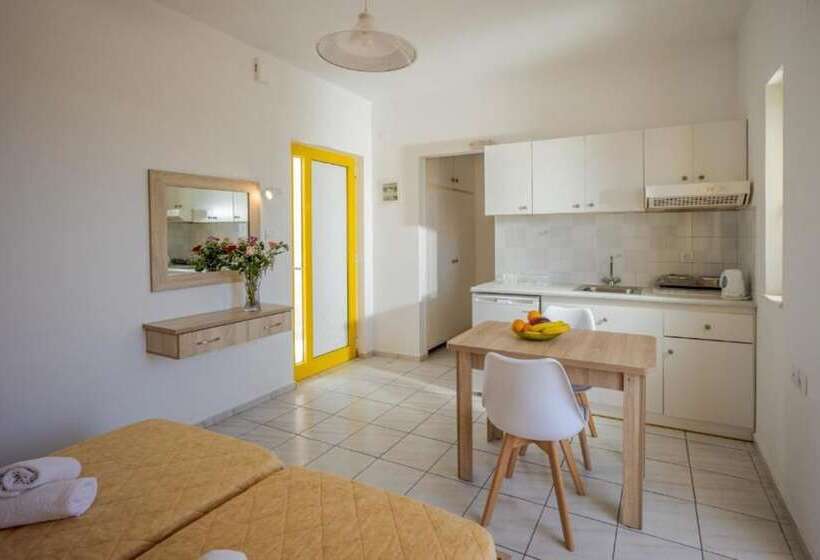 带1个卧室的公寓, Cosmi Apts Gouves By Estia