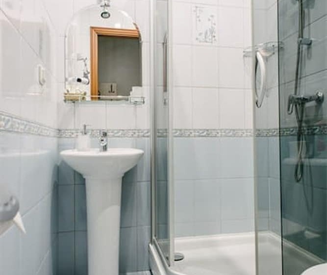 Quarto Estandar, Anabel At Nevsky 88