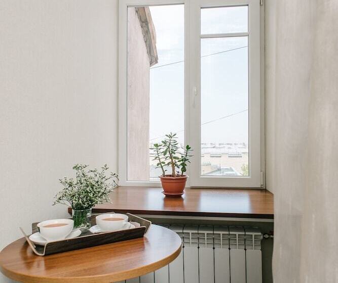 Quarto Estandar, Anabel At Nevsky 88