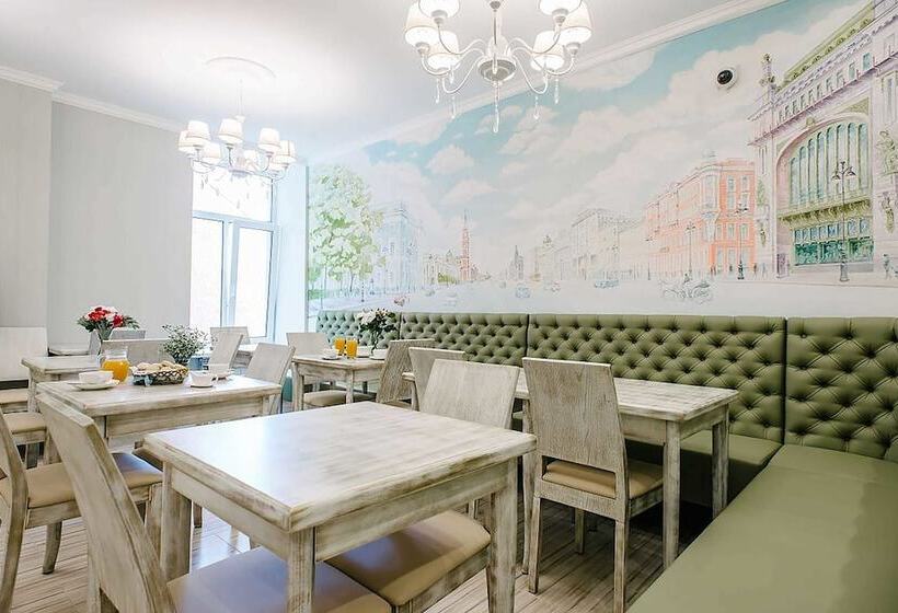 Quarto Superior, Anabel At Nevsky 88