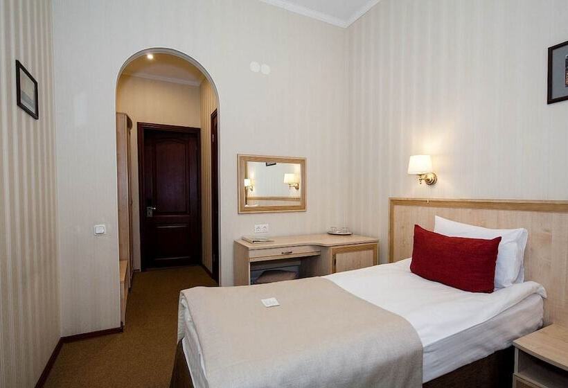 Quarto Estandar, Anabel At Nevsky 88