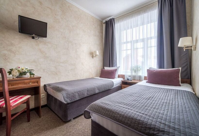 Quarto Estandar, Anabel At Nevsky 88