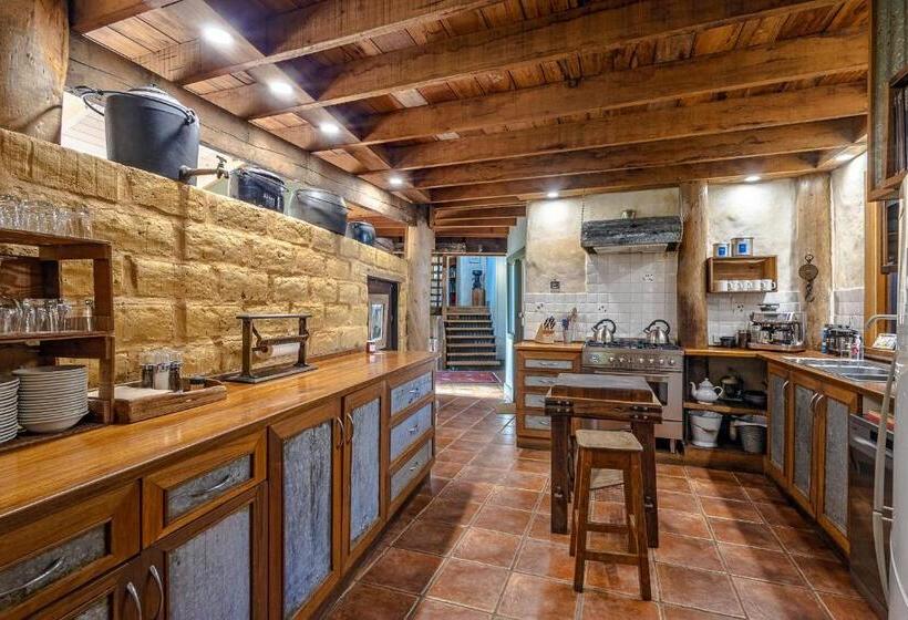 בית, חדר שינה 1, Old Leura Dairy