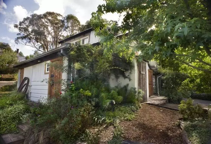 Talo 1 Makuuhuone, Old Leura Dairy