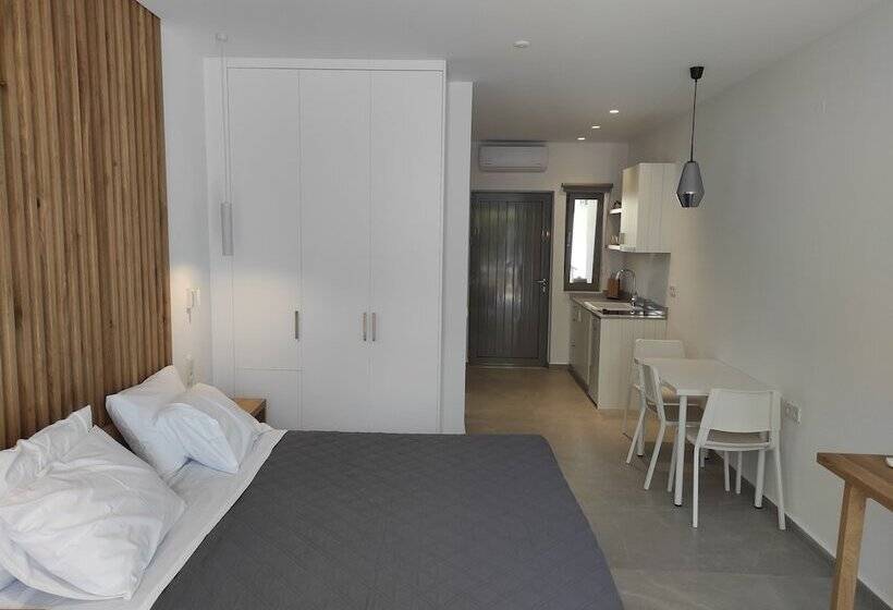 Полулюкс, Melissa Apartments, Studios & Suites