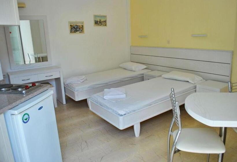 标准工作室, Melissa Apartments, Studios & Suites