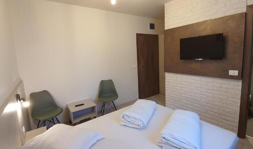 חדר בסיסי, Xo Residence