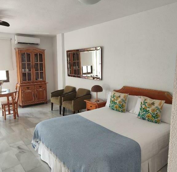 إستوديو قياسى, Pueblo Evita