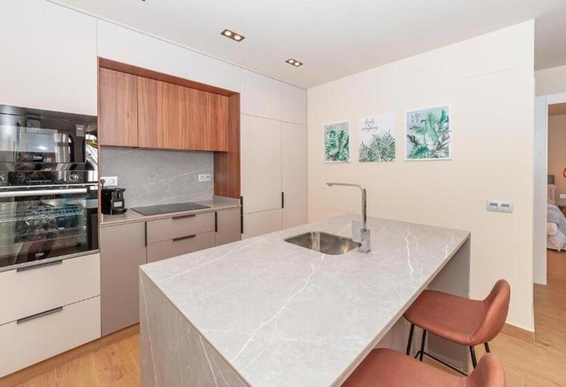 جناح بريميوم غرفتين نوم, Pueblo Evita