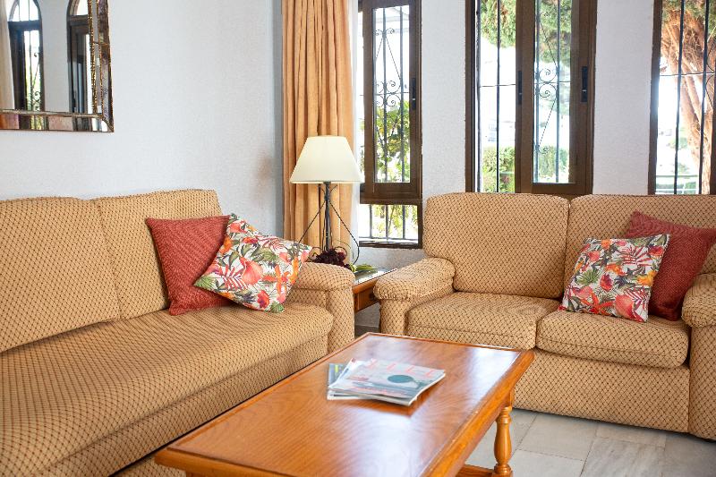 شقة غرفة واحدة, Pueblo Evita