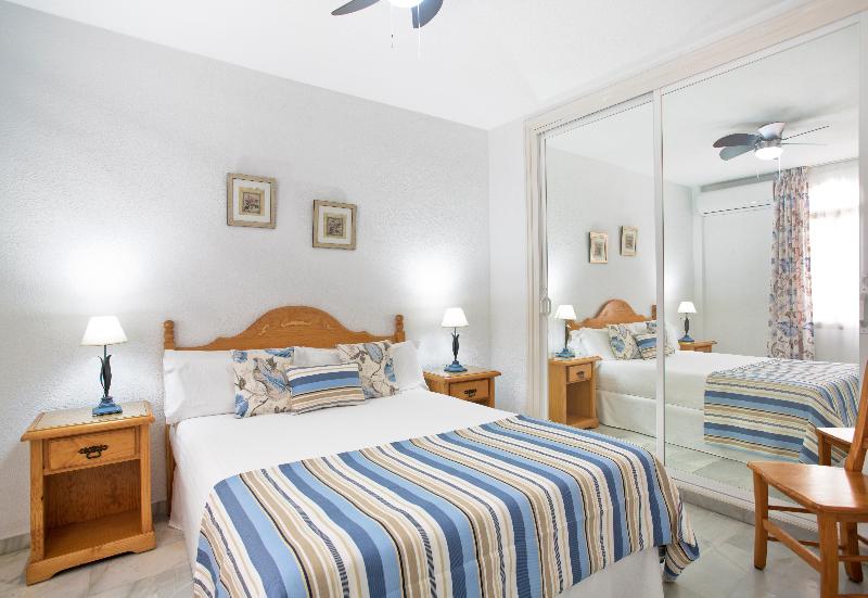 شقة غرفة واحدة, Pueblo Evita