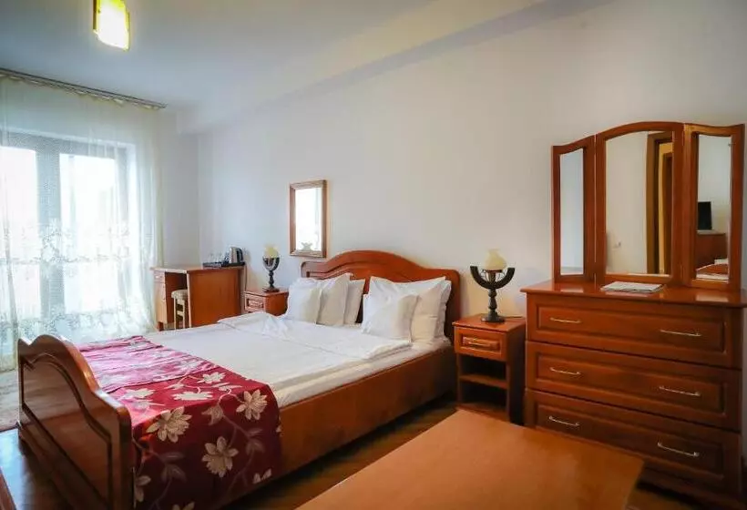 Sviitti Vuoristonäkymä, Royal Boutique Hotel Poiana Brasov