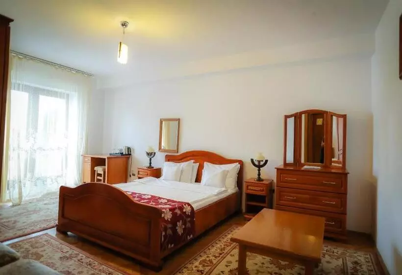 Sviitti Vuoristonäkymä, Royal Boutique Hotel Poiana Brasov