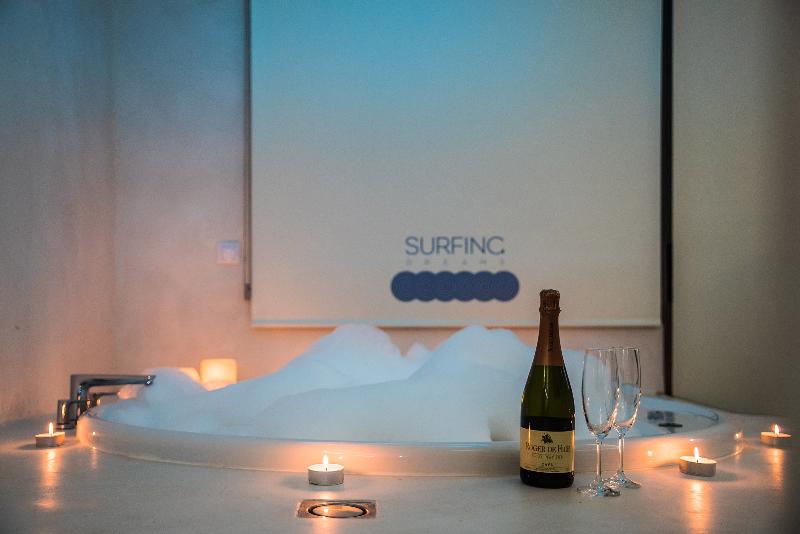 スイート, Surfing Colors Apartamentos