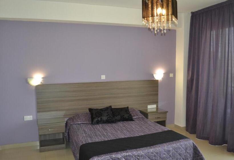 スーペリアスタジオ, Tasiana Star