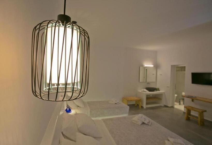 חדר דלוקס לשלושה, Annamaria Mykonos