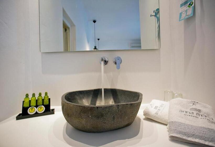 חדר דלוקס לשלושה, Annamaria Mykonos