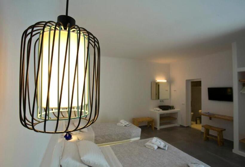 חדר דלוקס לשלושה, Annamaria Mykonos