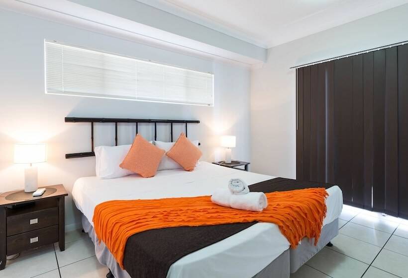 Апартаменты 3 Спальни, Cairns City Apartments