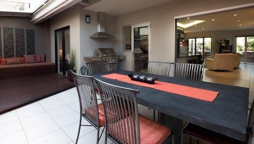 Апартаменты 3 Спальни, Cairns City Apartments