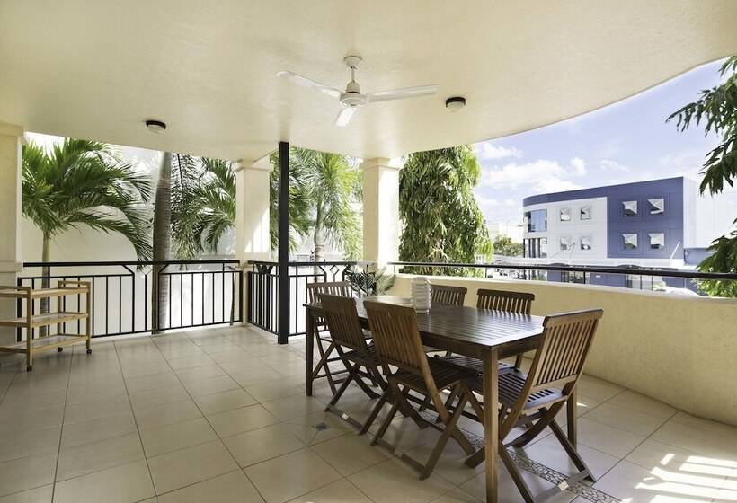 Апартаменты 2 Спальни, Cairns City Apartments