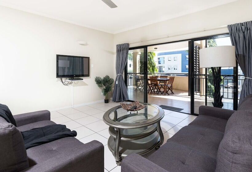 Апартаменты 2 Спальни, Cairns City Apartments