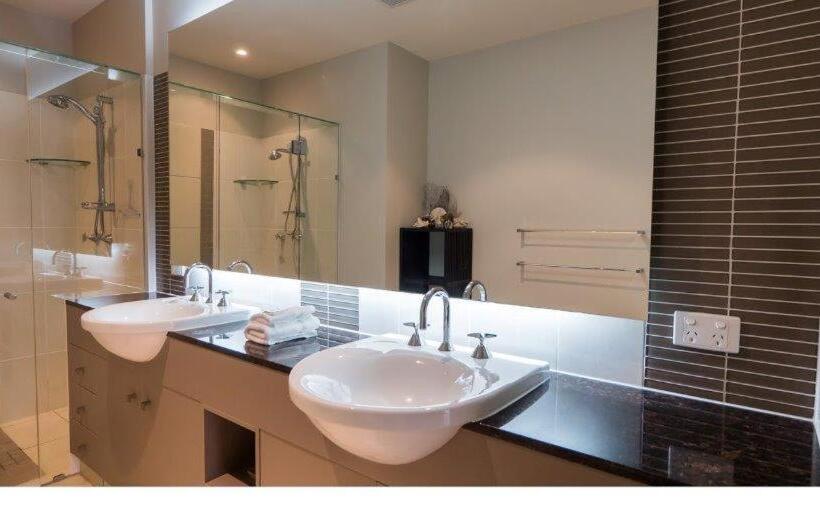 Апартаменты 3 Спальни, Cairns City Apartments