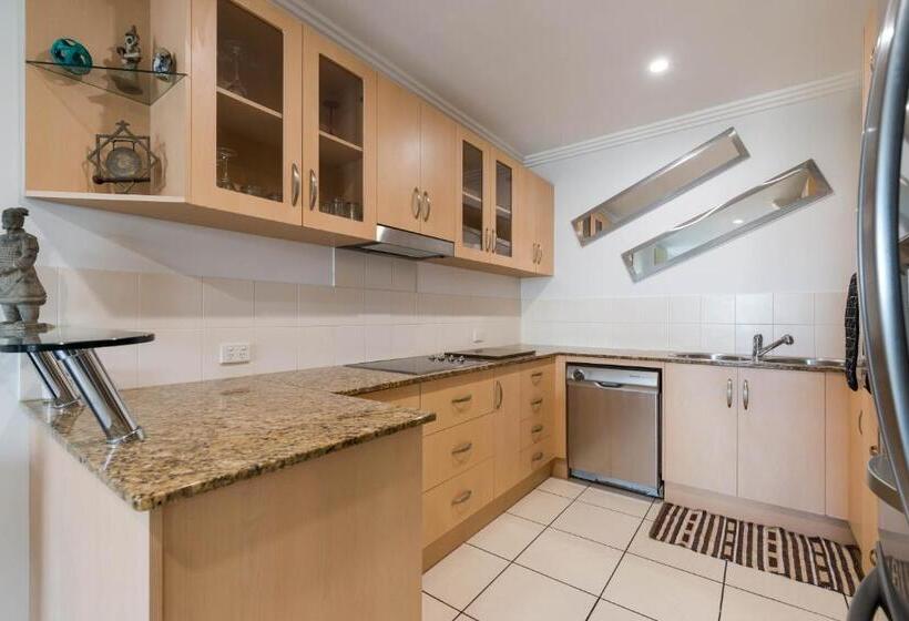 Apartamento 3 Dormitórios, Cairns City Apartments