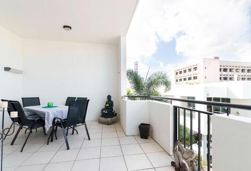 Апартаменты 3 Спальни, Cairns City Apartments