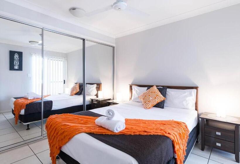 Апартаменты 3 Спальни, Cairns City Apartments