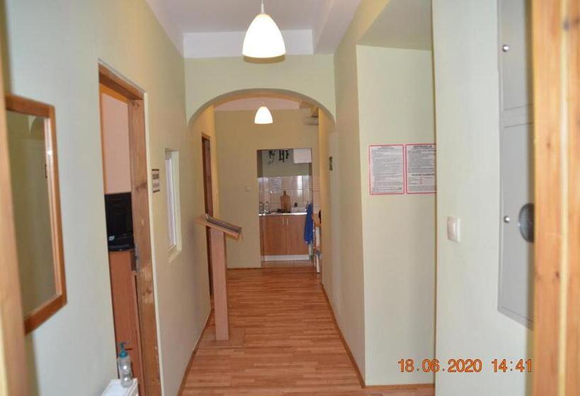 اتاق استاندارد, Green Hostel