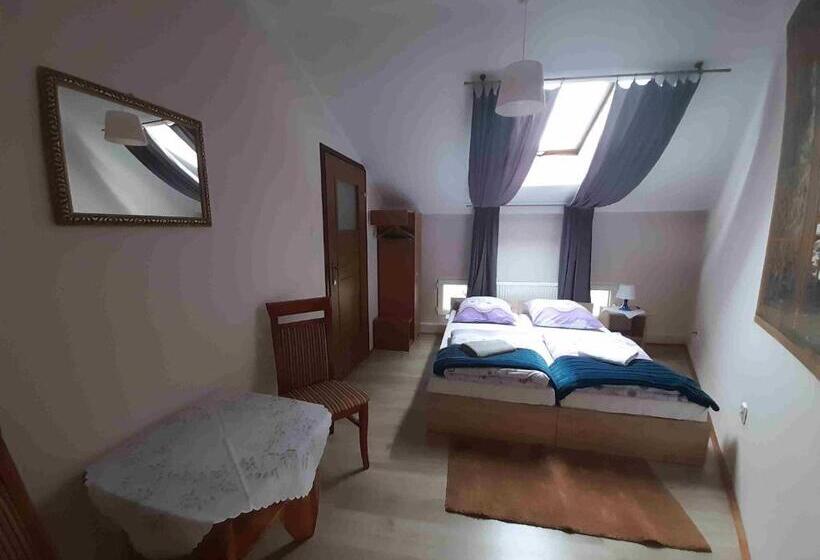 اتاق استاندارد, Green Hostel