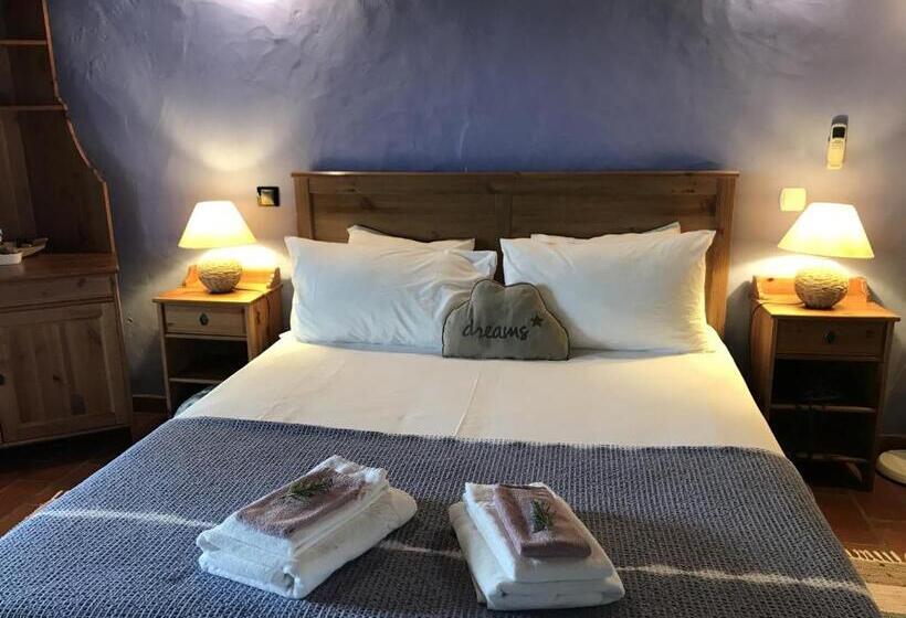 Номер Стандарт с Террасой, Herdade Do Freixial Turismo Rural