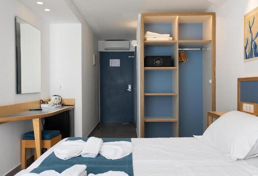 غرفة قياسية إطلالة جانبية علي البحر, Alia Beach Hotel By Estia