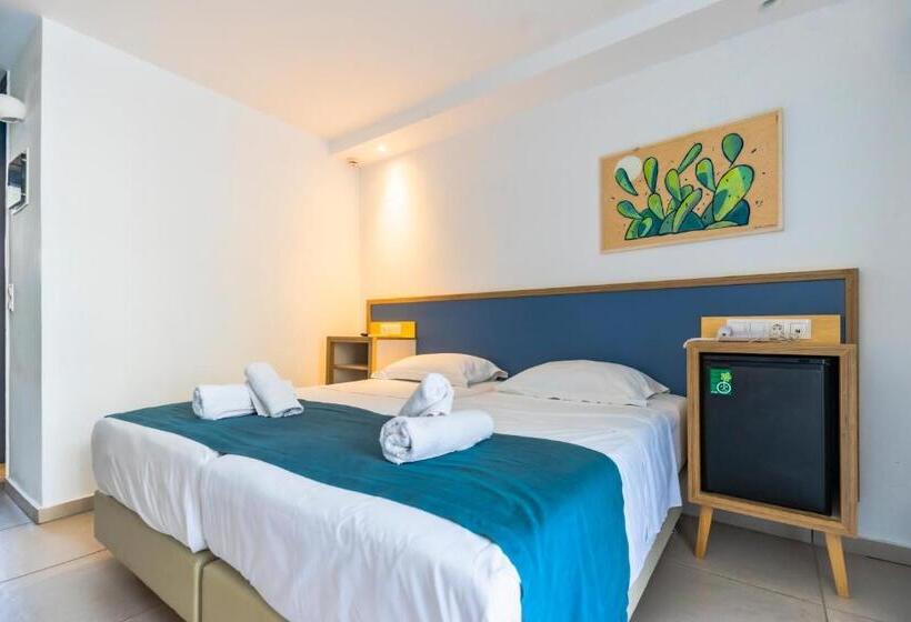 غرفة قياسية مطلّة علي حمام السباحة, Alia Beach Hotel By Estia