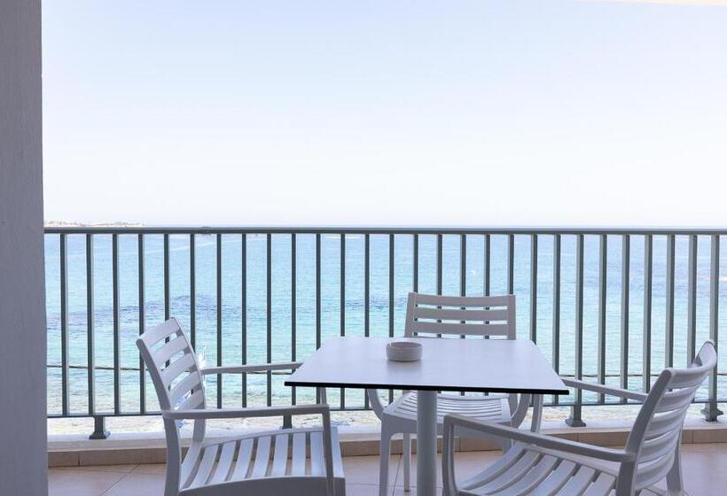 جناح سوبيريور مطل علي البحر, Alia Beach Hotel By Estia