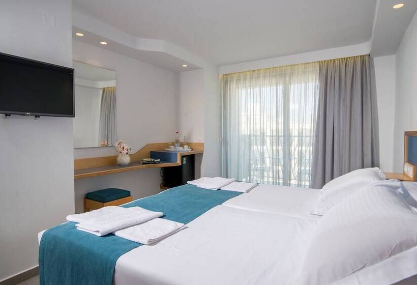 غرفة قياسية مطلّة علي حمام السباحة, Alia Beach Hotel By Estia