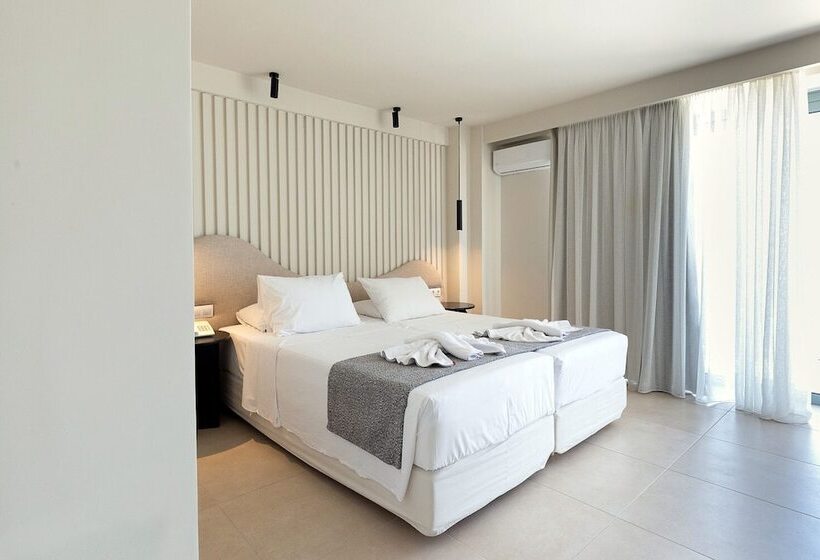 جناح إدارى مطل على البحر, Alia Beach Hotel By Estia